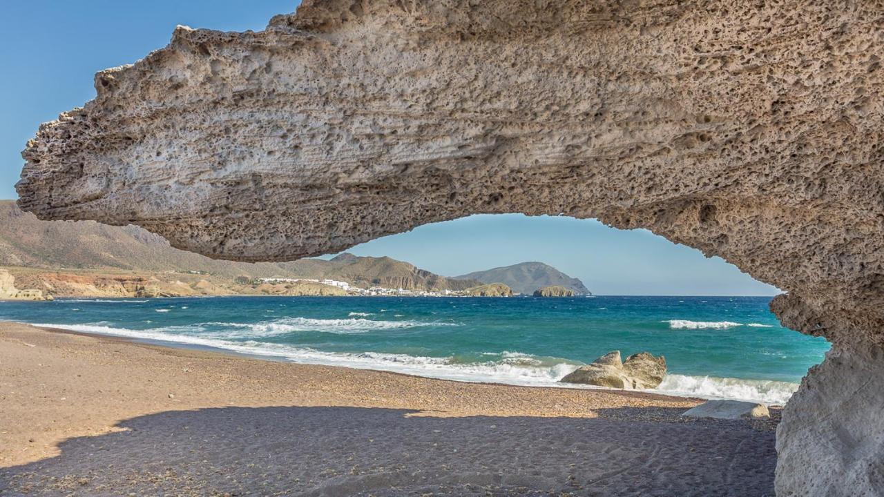 厄尔·坎皮洛·德·罗达尔El Risco Colorado, Cabo De Gata别墅 外观 照片